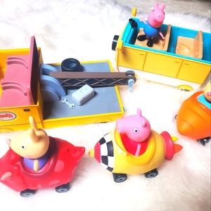 Peppa Pig cars with characters